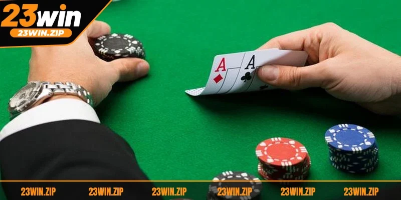 Mọi người nên luyện tập thường xuyên để nâng cao kỹ năng chơi xì dách